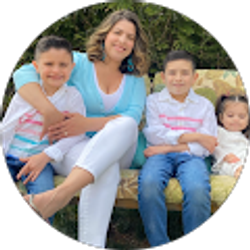 Profile photo of Amanda Aragon