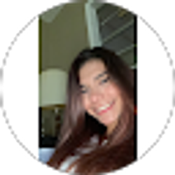 Profile photo of Valeria Ollarvez
