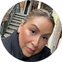 Profile photo of Stephanie Callans