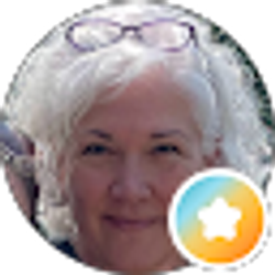 Profile photo of Lisa Pires
