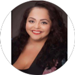 Profile photo of Lisa Salazar