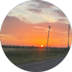 Profile photo of hannah santos