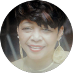 Profile photo of Linda Fox