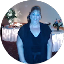 Profile photo of Cindy Lewis