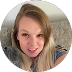 Profile photo of Leah Tomes