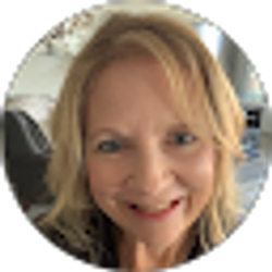 Profile photo of Loretta Plunkett