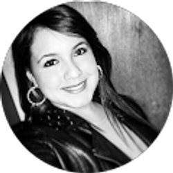 Profile photo of Raquel Anzola