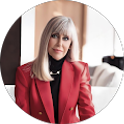 Profile photo of E M