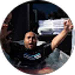 Profile photo of julian angulo