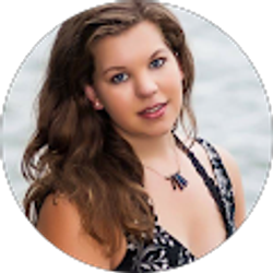 Profile photo of Lauren Gregory