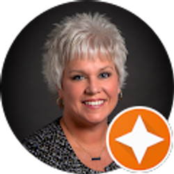 Profile photo of Kelly Hasenohr