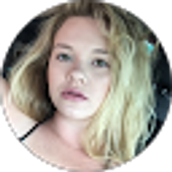 Profile photo of Laura Hunter