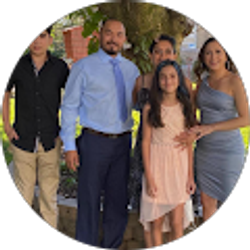 Profile photo of David Flores