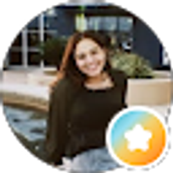 Profile photo of Aileen Izaguirre