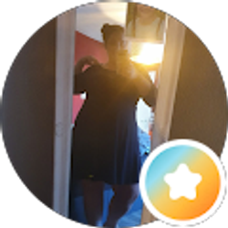 Profile photo of Julia Hetzel