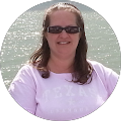 Profile photo of Kellie Colosky