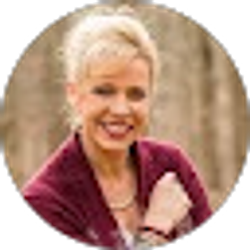 Profile photo of Connie Raynor