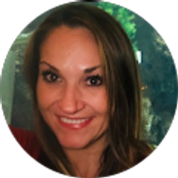 Profile photo of Desiree MacKenzie