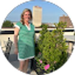 Profile photo of Sue Scharnikow