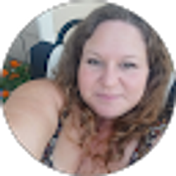 Profile photo of Nickie Morris
