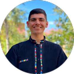 Profile photo of Oscar Juvera