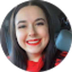 Profile photo of Chloe Uselton