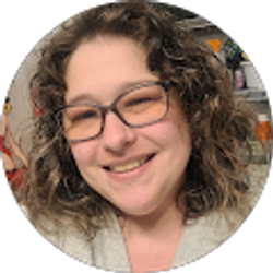 Profile photo of Jennifer Miskowiec