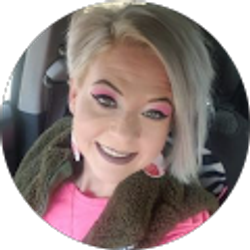 Profile photo of Amber Sears