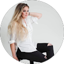 Profile photo of Kristin Dills