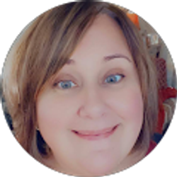 Profile photo of Julie Knowles