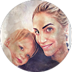 Profile photo of Jennifer Holt