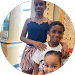 Profile photo of Alyssa McDonald