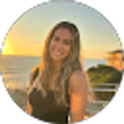 Profile photo of Lexi Johnson