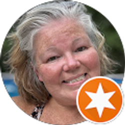 Profile photo of Holly Williams