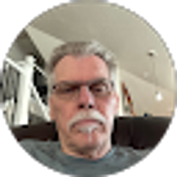 Profile photo of Thomas Mickel
