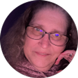 Profile photo of Heidi Parsons