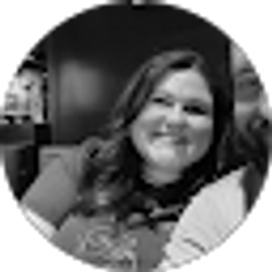 Profile photo of Sarah Hollis