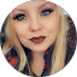 Profile photo of Hannah Embs