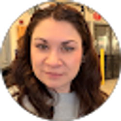 Profile photo of Julia Daniels