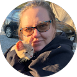 Profile photo of Beth Poelman