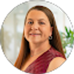 Profile photo of Shannon Marshall