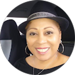 Profile photo of Dana Lynn