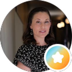 Profile photo of Amanda Coniglio