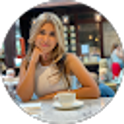 Profile photo of Valentina Navarro