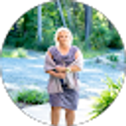 Profile photo of Constance Thomas