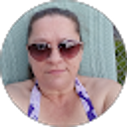 Profile photo of Lisa Coates
