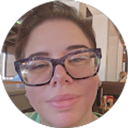 Profile photo of Kelly Mcvey