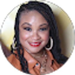 Profile photo of Lissa Fraction