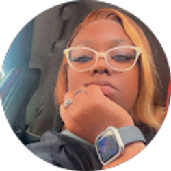 Profile photo of Lesley Thompson