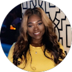 Profile photo of Kayla Thomas